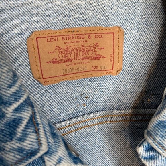 Vintage Levi’s Studded Jean Jacket size L - Picture 3 of 7